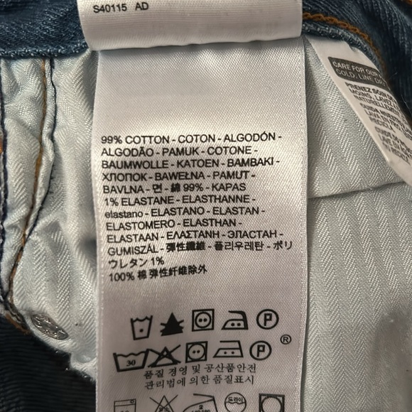 Levi's | White Oak Cone Denim High Waisted Wedgie Fit Raw Hem Jeans - Size 28 - Picture 7 of 7